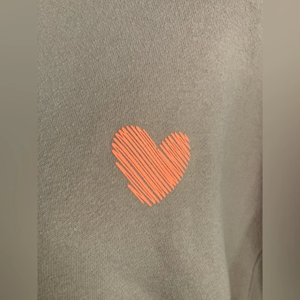 Women’s wild fable sweatshirt size XL heart cozy comfy pullover casual - Picture 2 of 8